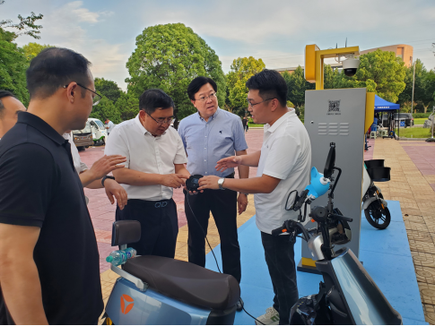 電單車充電樁，智能無(wú)線充電樁，智能掃碼電動(dòng)自行車充電樁廠家