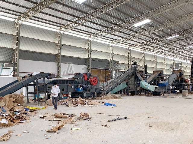 ӡ�ȏU���ɷ��Ɲ{���a(ch��n)���F(xi��n)��